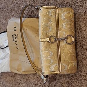 Brand NEW with tags Vintage Coach Metallic Gold Silver clutch purse 10455